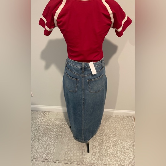 All-Year-Round Must-Have JEAN, DENIM SKIRT!High-Waist Front-Slit, Classic Skirt! - Picture 6 of 16